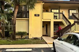 1969 SW 15th St, Deerfield Beach, FL 33442 - Photo 2