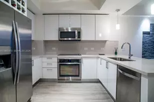 999 SW 1st Ave, Miami, FL 33130 - Photo 10