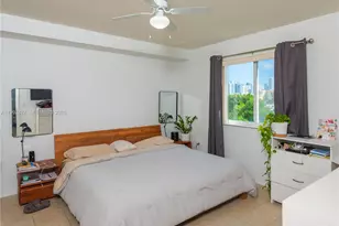 816 NW 11th St, Miami, FL 33136 - Photo 8