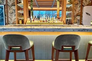 77 SE 5th St, Miami, FL 33131 - Photo 24