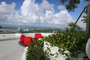 55 SW 9th St, Miami, FL 33130 - Photo 46