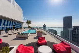55 SW 9th St, Miami, FL 33130 - Photo 16
