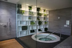 55 SW 9th St, Miami, FL 33130 - Photo 36