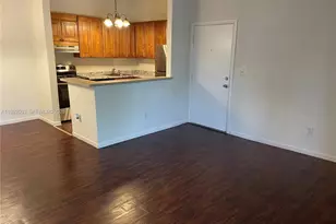 819 NE 199th St, Miami, FL 33179 - Photo 6