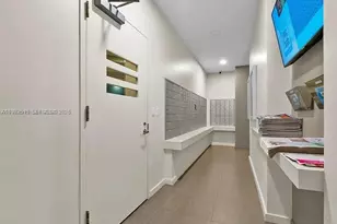 1900 N Bayshore Dr, Miami, FL 33132 - Photo 28