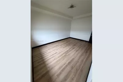 15981 NW 91 Ct, Miami Lakes, FL 33018 - Photo 12