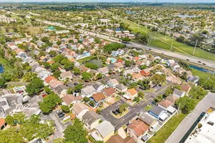 371 NW 101st Terrace, Pembroke Pines, FL 33026 - Photo 42