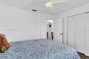 371 NW 101st Terrace, Pembroke Pines, FL 33026 - Photo 30