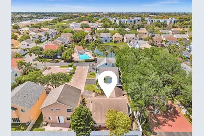 371 NW 101st Ter, Pembroke Pines, FL 33026 - Photo 36
