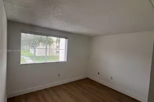 6155 NW 186th St, Hialeah, FL 33015 - Photo 4