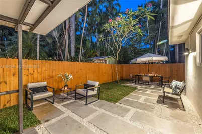 615 NE 115th St, Biscayne Park, FL 33161 - Photo 6