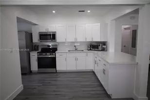 181 NE 121st St, North Miami, FL 33161 - Photo 4