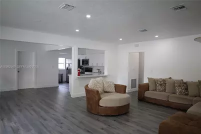 181 NE 121st St, North Miami, FL 33161 - Photo 2