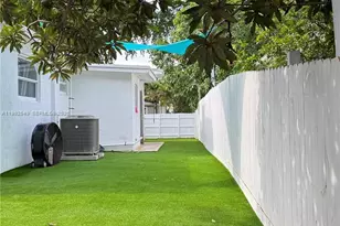 181 NE 121st St, North Miami, FL 33161 - Photo 12