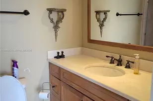 2020 NE 135th St, North Miami, FL 33181 - Photo 6