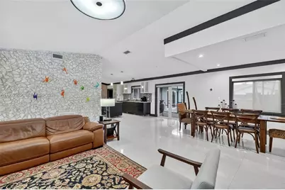 6800 NW 24th Ter, Fort Lauderdale, FL 33309 - Photo 10