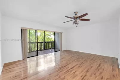 1021 Mockingbird Ln #302, Plantation, FL 33324 - Photo 10