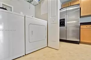 8989 Lancaster St, Tamarac, FL 33321 - Photo 8