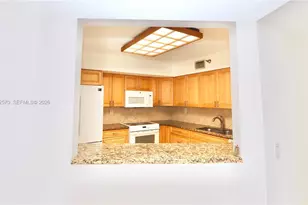 3500 Mystic Pointe Dr, Aventura, FL 33180 - Photo 6