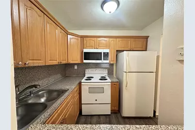 1008 NW 45th Ave #08, Miami, FL 33126 - Photo 6