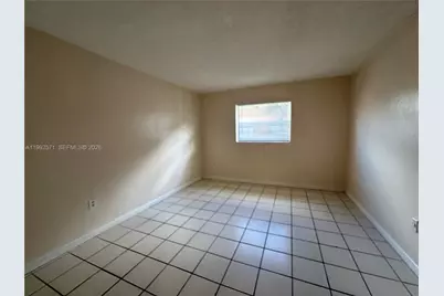 1008 NW 45th Ave #08, Miami, FL 33126 - Photo 8