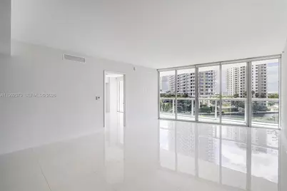 495 Brickell Ave #BAY407, Miami, FL 33131 - Photo 6