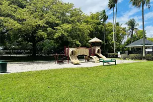 481 SW 113th Way, Pembroke Pines, FL 33025 - Photo 22