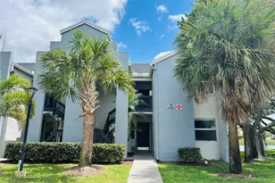 481 SW 113th Way, Pembroke Pines, FL 33025 - Photo 2