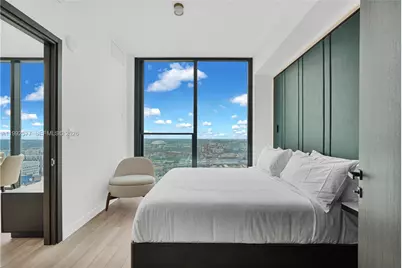 20 NE 11th St #2710, Miami, FL 33132 - Photo 24