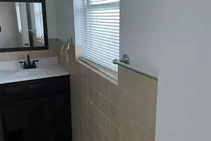 222 SW 1st St, Pompano Beach, FL 33060 - Photo 10