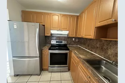 1008 NW 45th Ave #04, Miami, FL 33126 - Photo 4