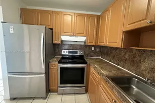 1008 NW 45th Ave, Miami, FL 33126 - Photo 4