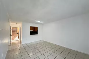 1008 NW 45th Ave, Miami, FL 33126 - Photo 8