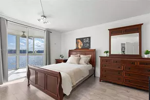 1170 NE 191st St, Miami, FL 33179 - Photo 10