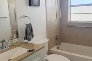 7500 NW 5th Pl, Margate, FL 33063 - Photo 6