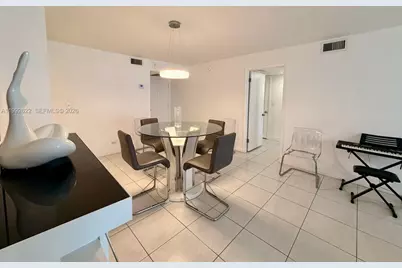 6039 Collins Ave #1506, Miami Beach, FL 33140 - Photo 6