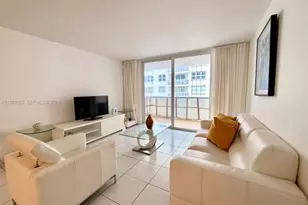 6039 Collins Ave, Miami Beach, FL 33140 - Photo 4