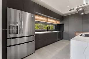 20 Coral Dr, Key Largo, FL 33037 - Photo 10