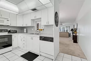 2304 Lucaya Ln, Coconut Creek, FL 33066 - Photo 6