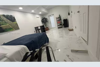 10042 SW 161st Ave, Miami, FL 33196 - Photo 4