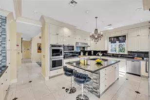 625 SE Poinciana, Fort Lauderdale, FL 33301 - Photo 12