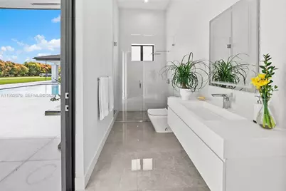 17950 SW 192nd St, Miami, FL 33187 - Photo 20