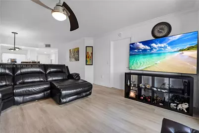 850 SW 138th Ave #111D, Pembroke Pines, FL 33027 - Photo 16