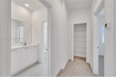 2300 NW 130th St, Miami, FL 33167 - Photo 44