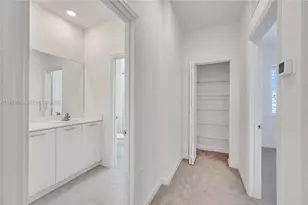 2300 NW 130th St, Miami, FL 33167 - Photo 44