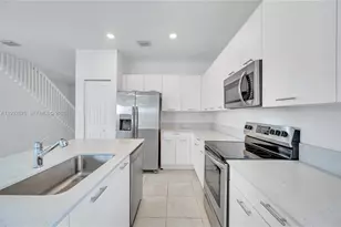 2300 NW 130th St, Miami, FL 33167 - Photo 10