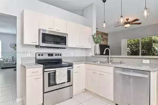 1784 Aspen Ln, Weston, FL 33327 - Photo 16