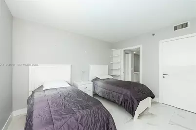 55 SE 6 St #1207, Miami, FL 33131 - Photo 24