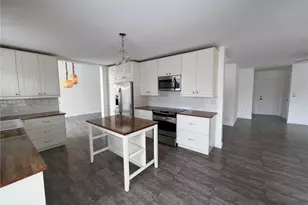 15511 SW 59th St, Miami, FL 33193 - Photo 8