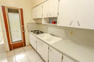 1250 S Alhambra Cir, Coral Gables, FL 33146 - Photo 8